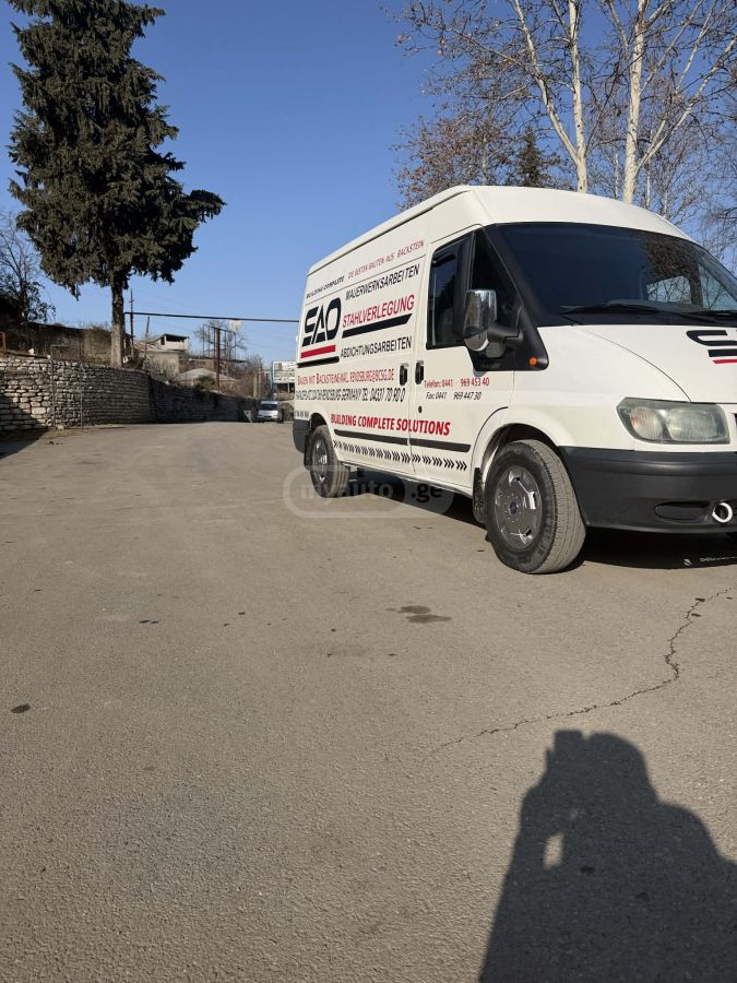 Ford Transit 2000 — photo 2