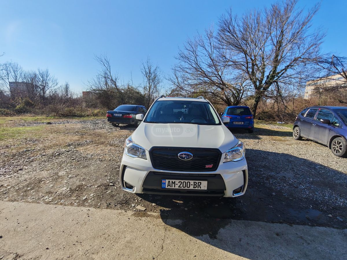 Subaru Forester 2015 — photo 2