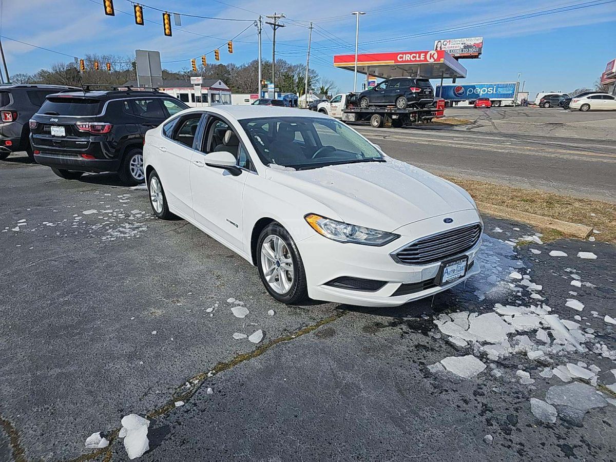 Ford Fusion 2018 — photo 2