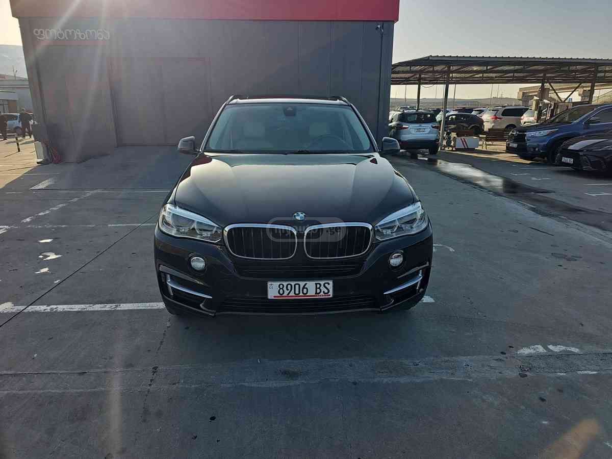 BMW X5 2015 — photo 2