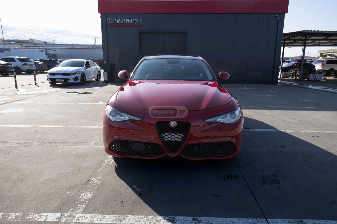 Alfa Romeo Giulia 2017 — photo 2