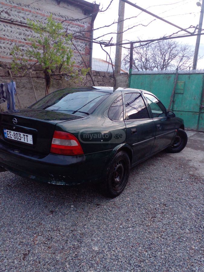 Opel Vectra 1999 — photo 2