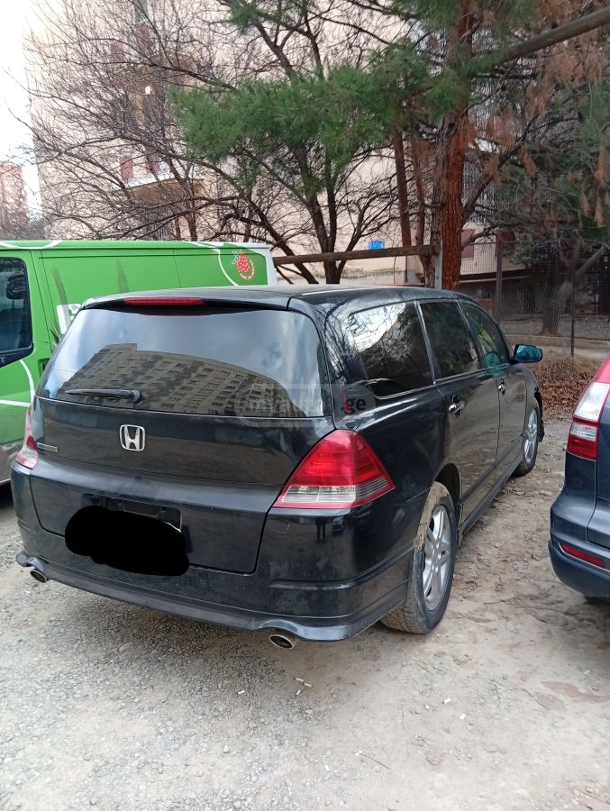 Honda Odyssey 2005 — photo 2
