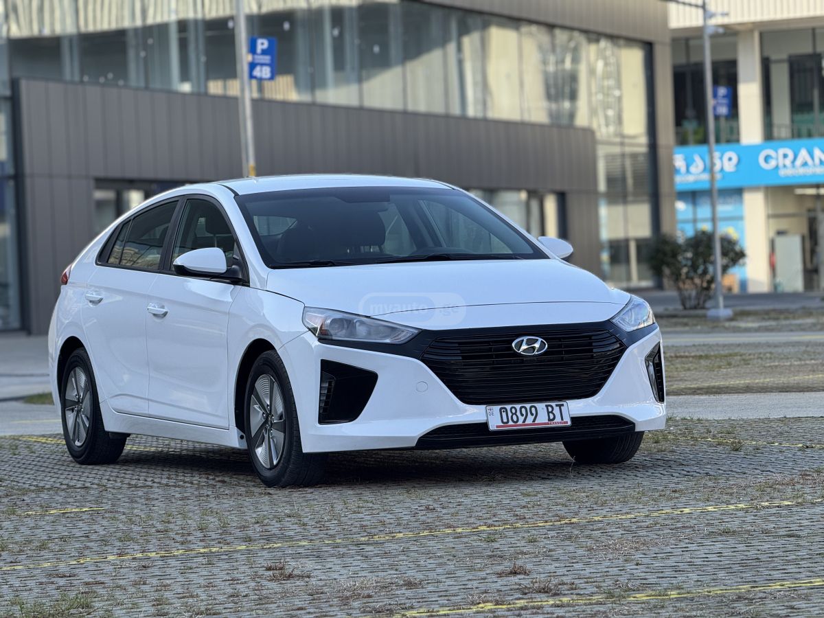 Hyundai Ioniq 2019 — photo 2