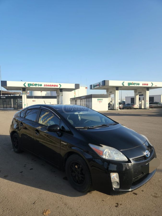 Toyota Prius 2011 — photo 2