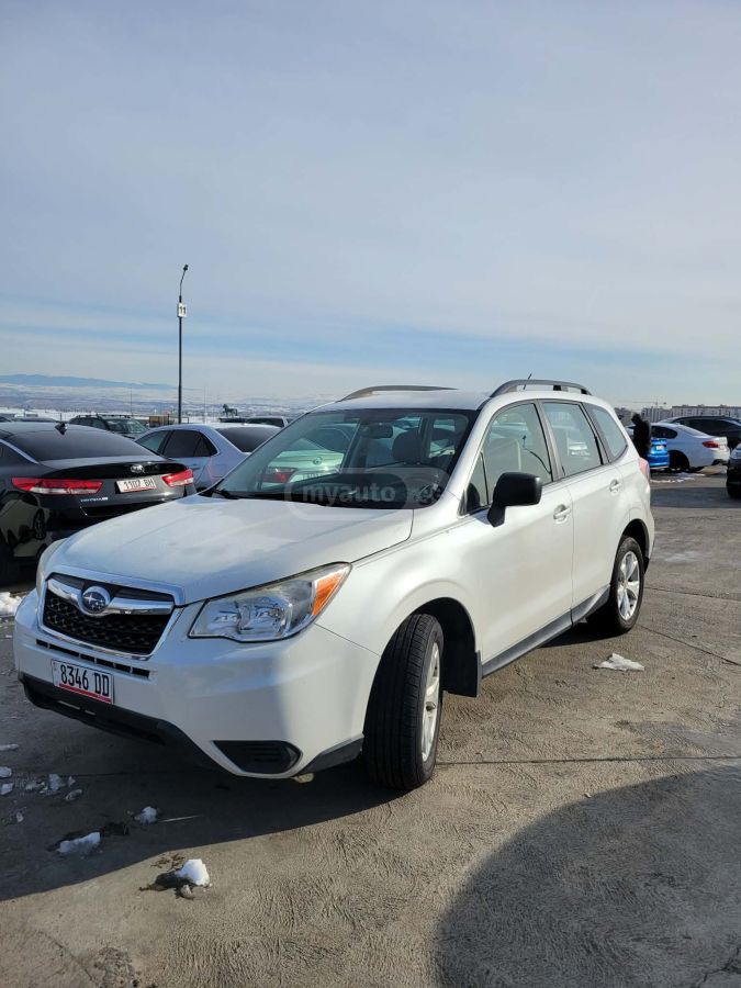 Subaru Forester 2015 — photo 2