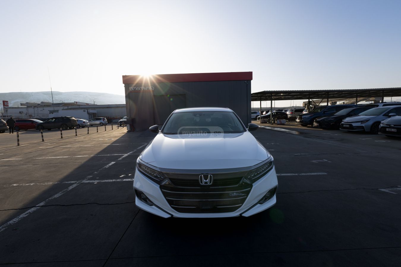 Honda Accord 2022 — photo 2