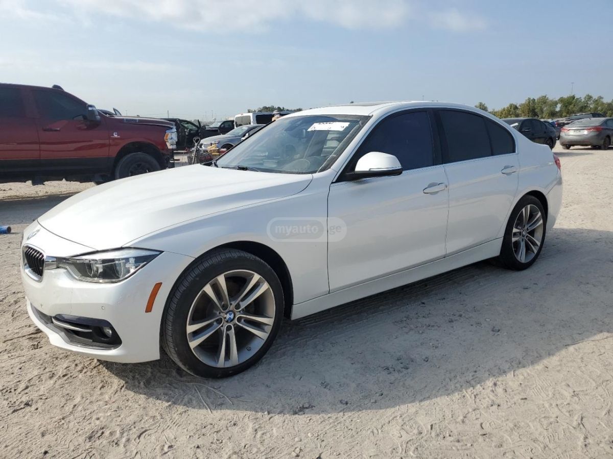 BMW 330