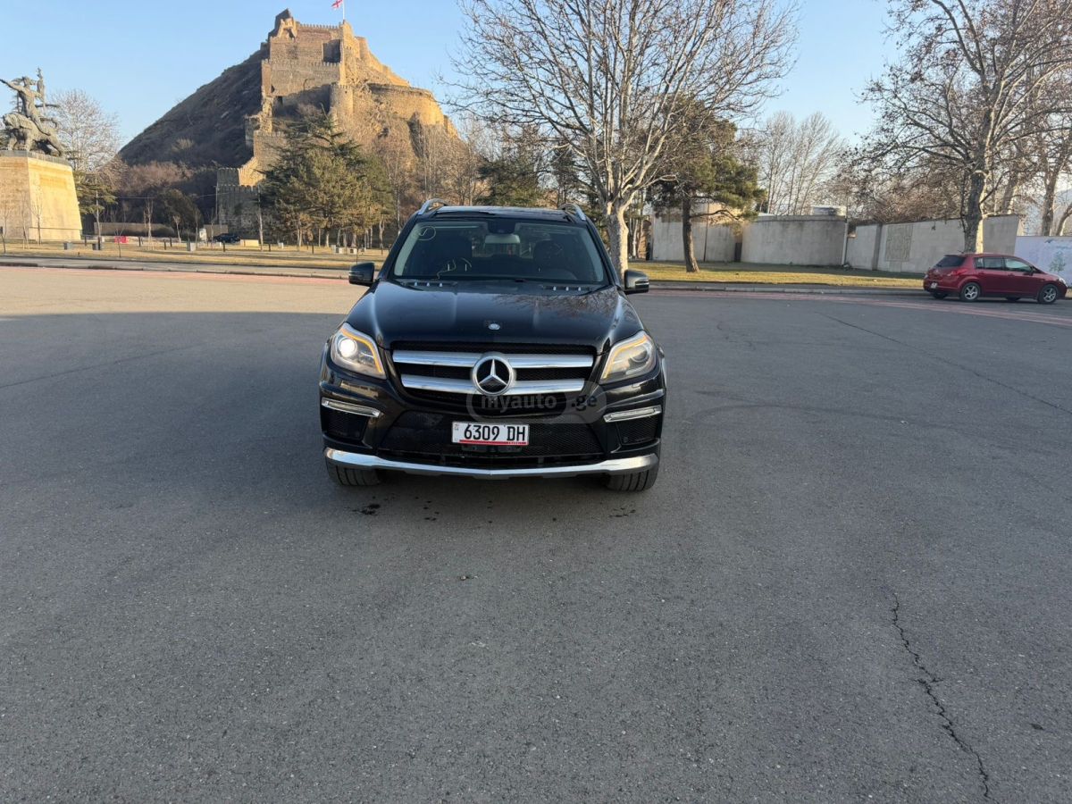 Mercedes-Benz GL 550