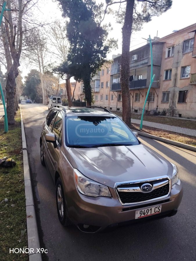Subaru Forester 2014 — photo 2