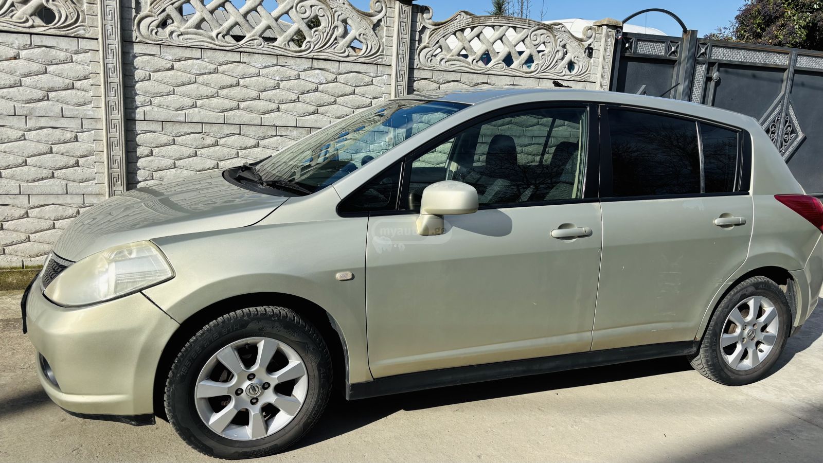 Nissan Tiida 2005 — photo 2