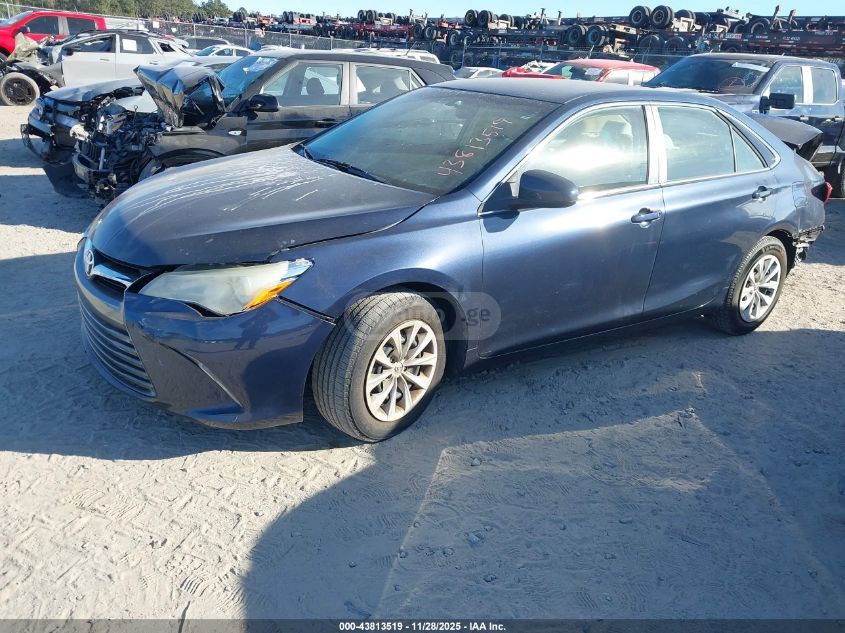 Toyota Camry 2016 — photo 2