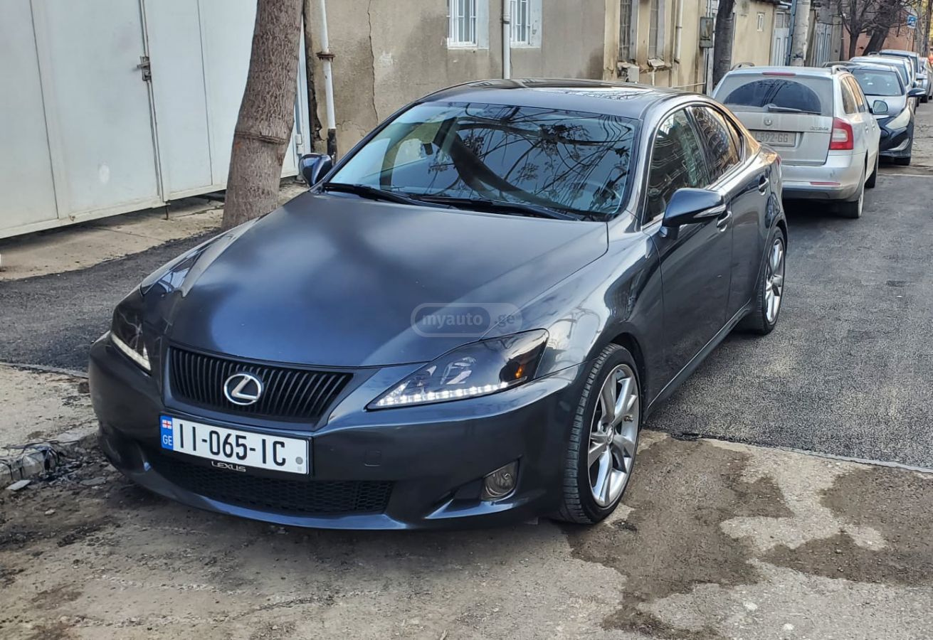 Lexus IS 250 2010 — photo 2