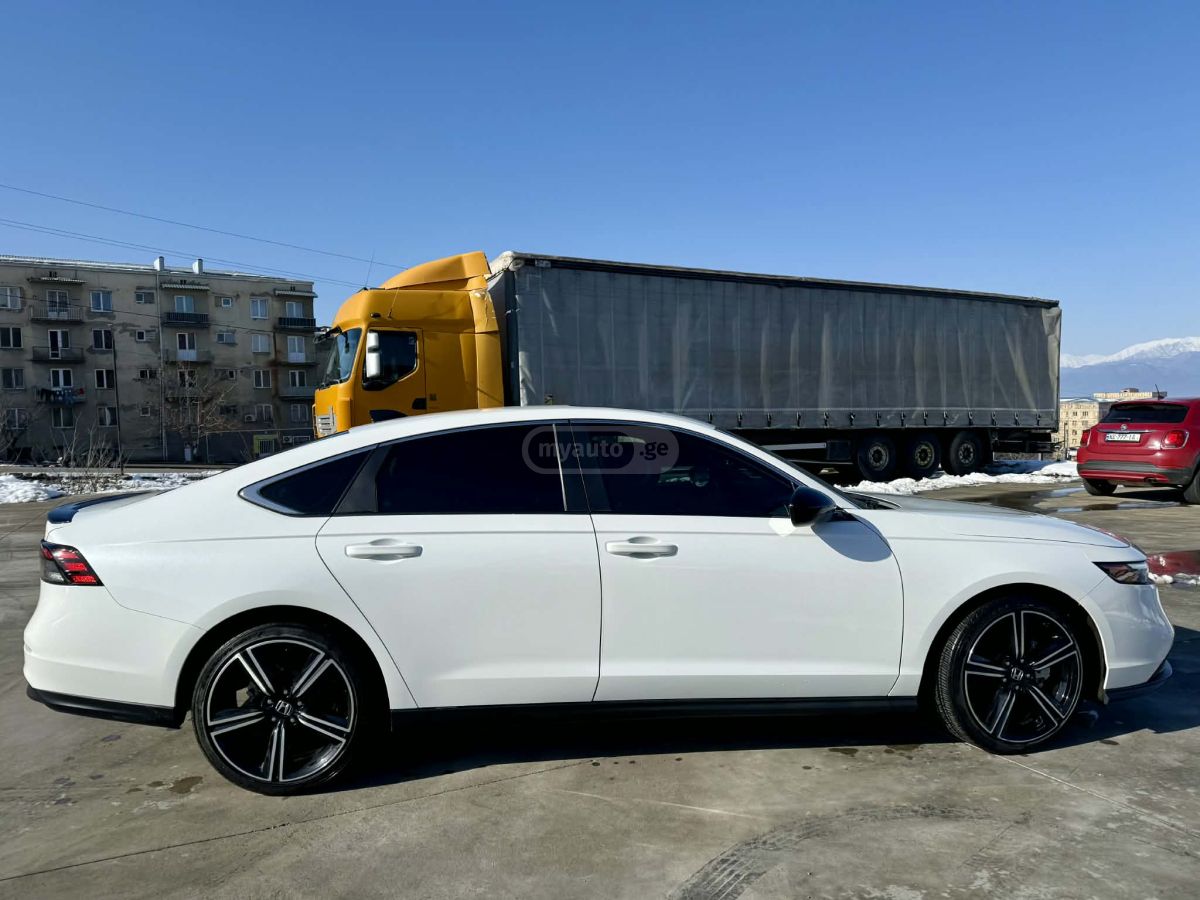 Honda Accord 2023 — photo 2
