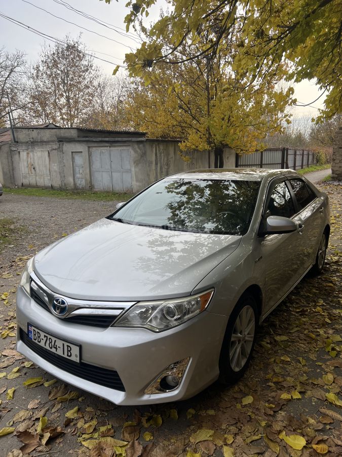 Toyota Camry 2013 — photo 2