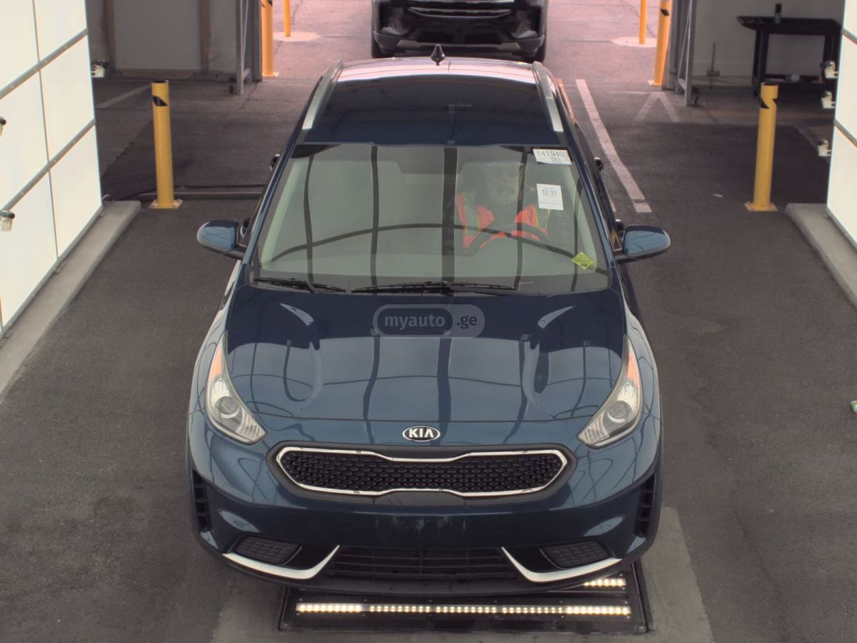 Kia Niro 2018 — photo 2
