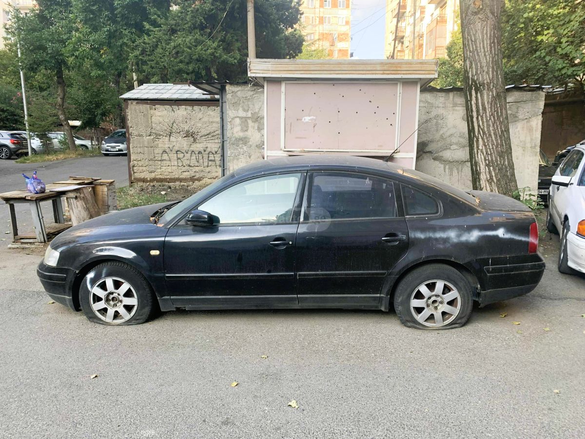 Volkswagen Passat 1999 — photo 2
