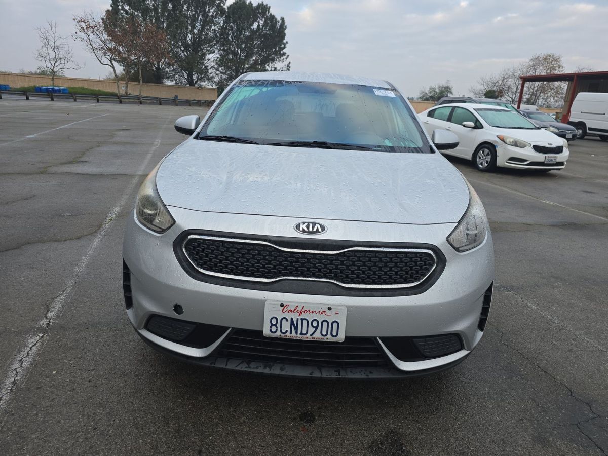 Kia Niro 2018 — photo 2