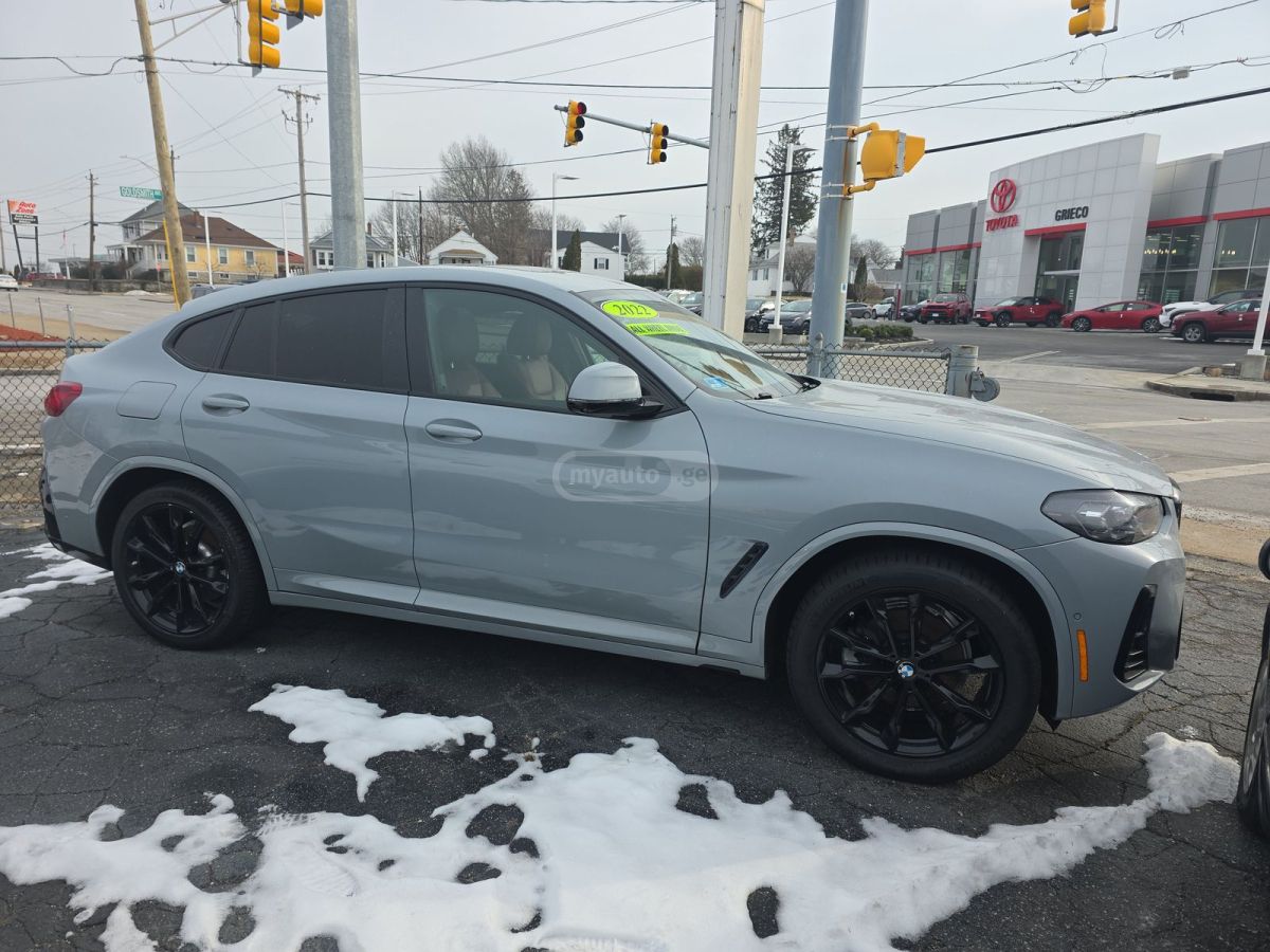 BMW X4 2022 — photo 2