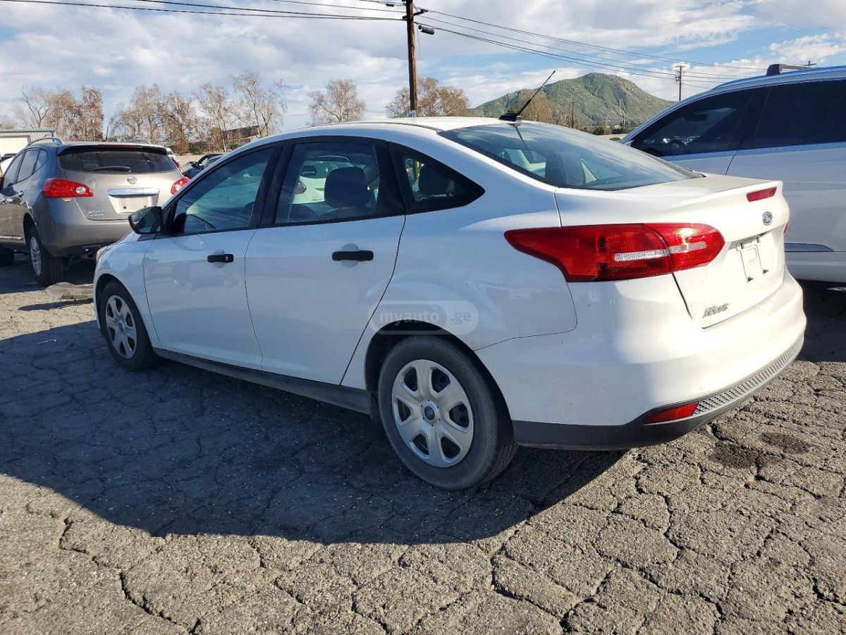 Ford Focus 2016 — photo 2