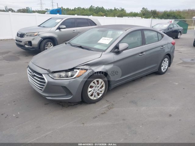 Hyundai Elantra 2018 — photo 2