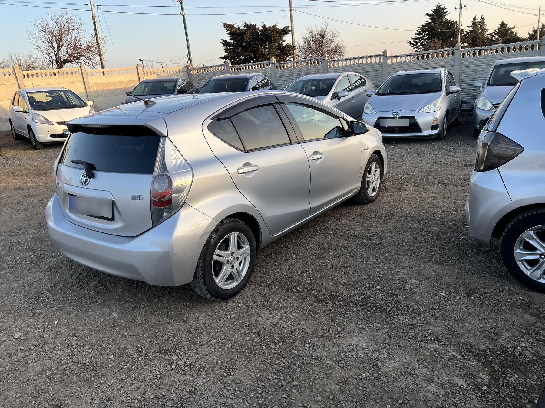 Toyota Aqua 2012 — photo 2