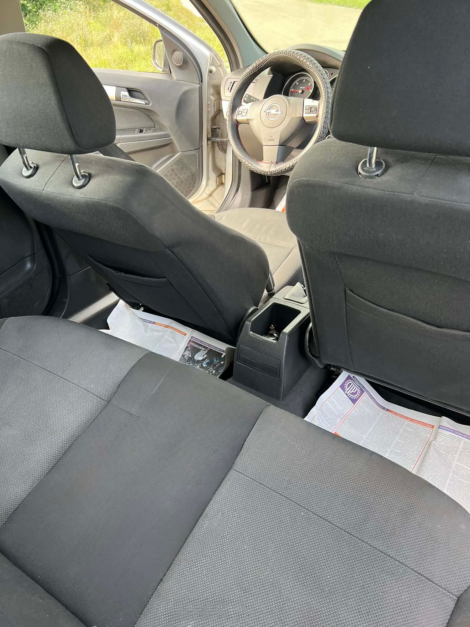 Opel Astra 2007 — photo 2