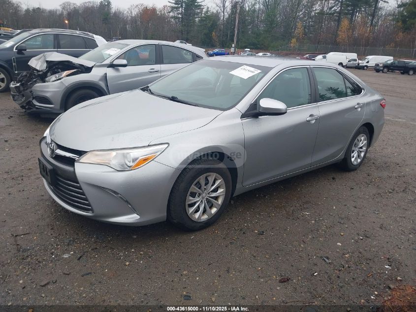 Toyota Camry 2016 — photo 2