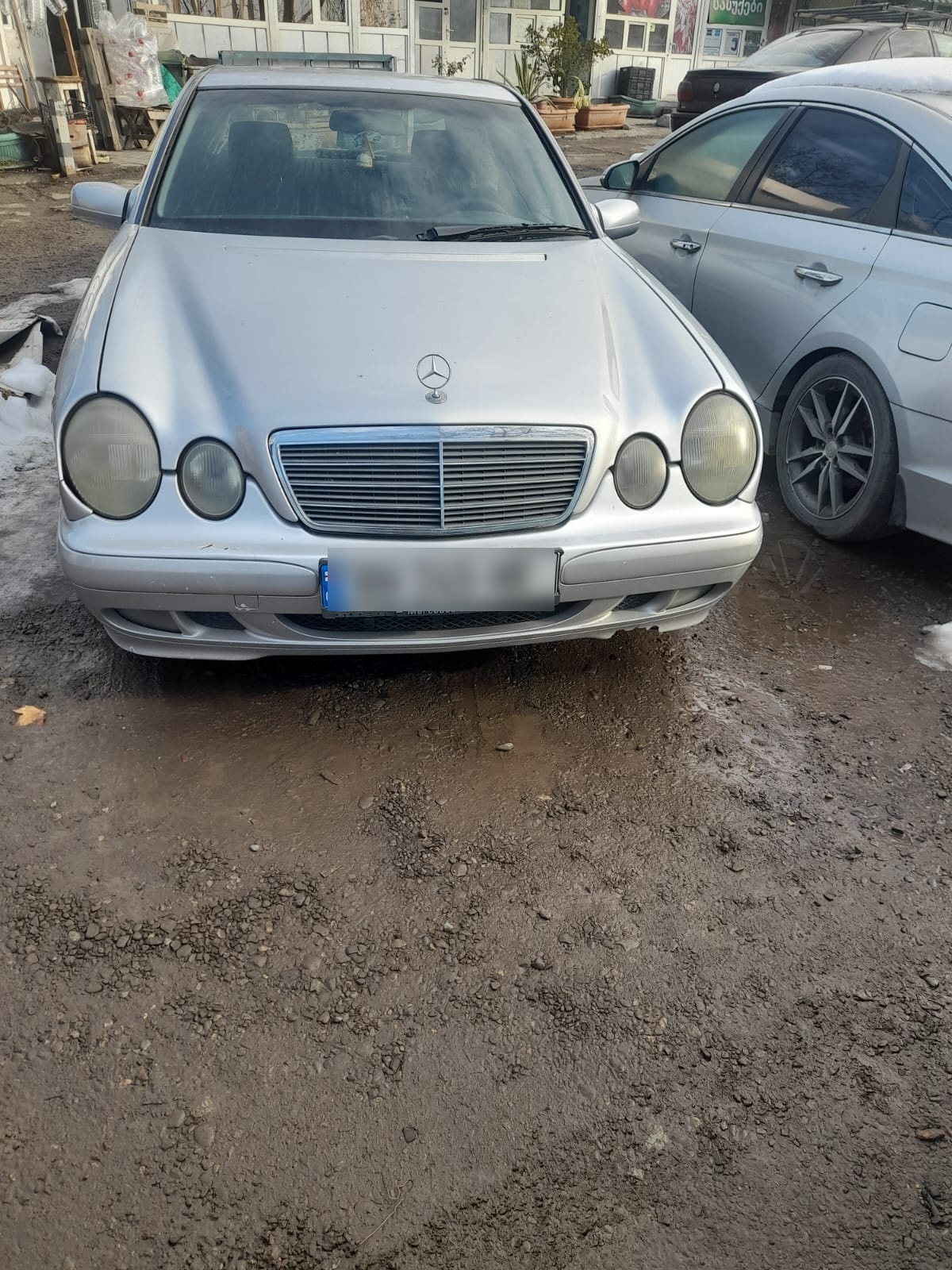 Mercedes-Benz E 210 2000 — photo 2