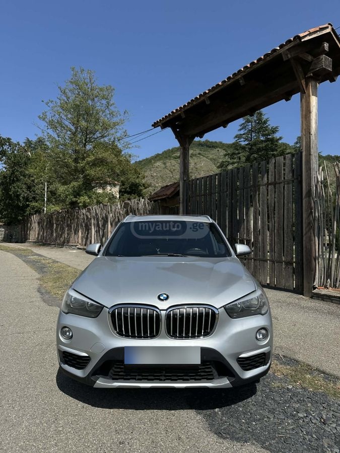 BMW X1
