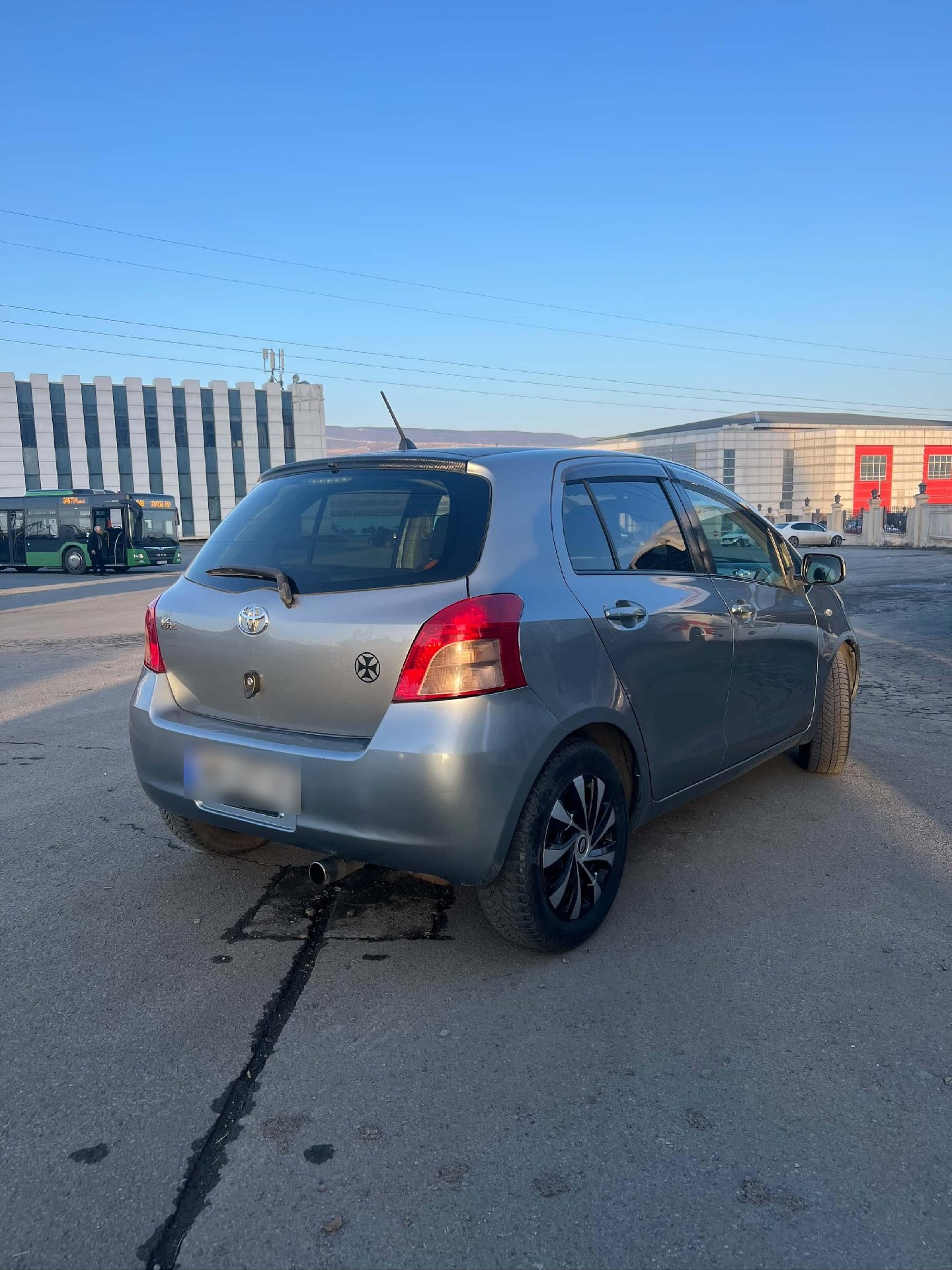 Toyota Vitz 2006 — photo 2