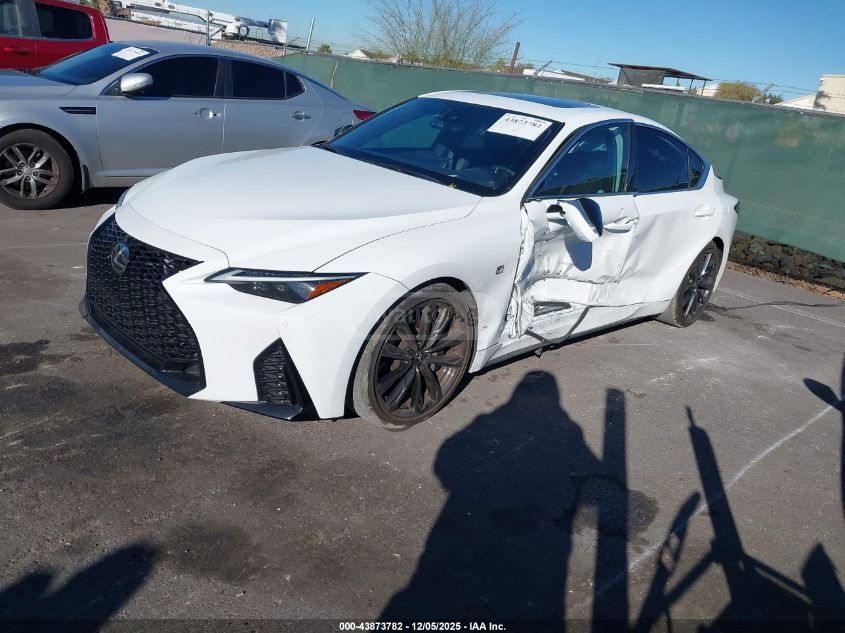 Lexus IS 350 2024 — photo 2