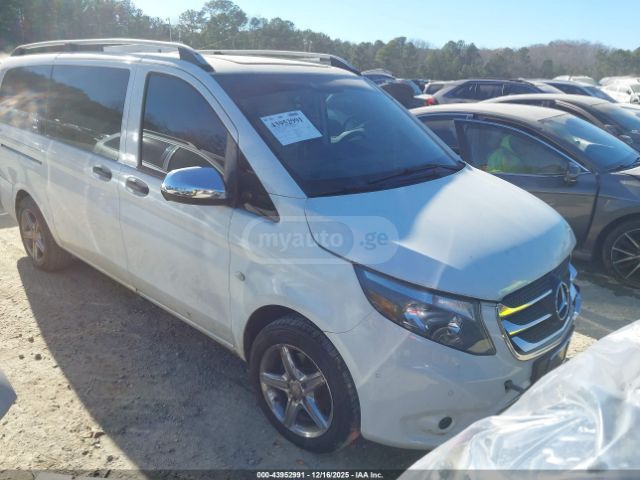 Mercedes-Benz Metris Passenger Van