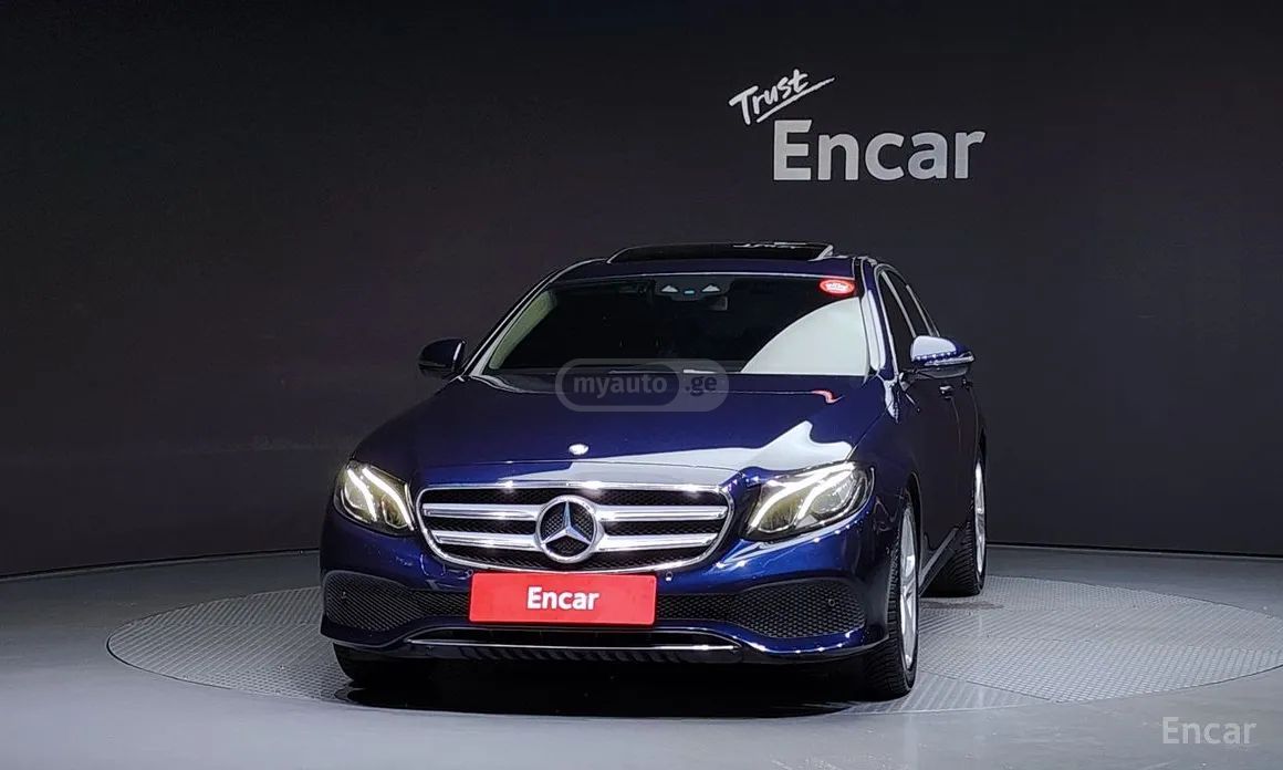 Mercedes-Benz E 200 2016 — photo 2
