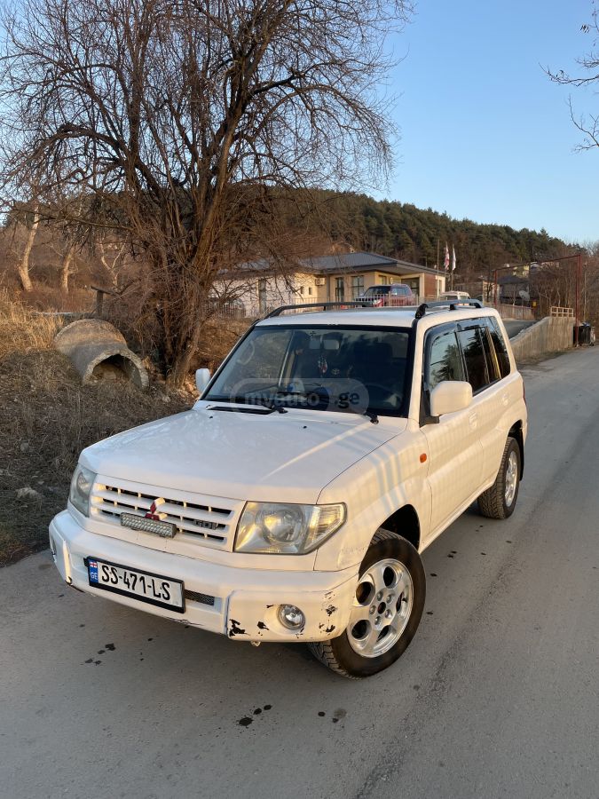 Mitsubishi Pajero IO 1998 — photo 2
