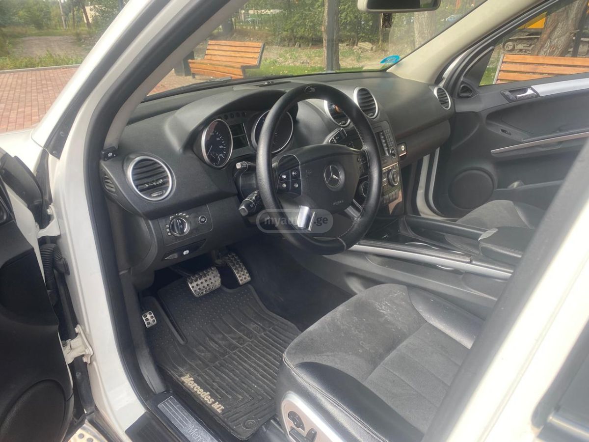 Mercedes-Benz ML 500 2006 — photo 2