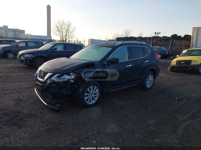 Nissan Rogue 2018 — photo 2