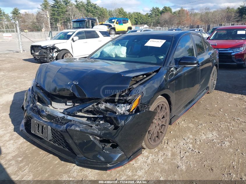 Toyota Camry 2022 — photo 2