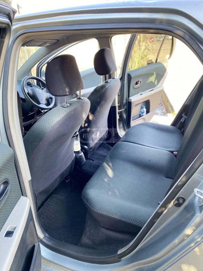 Toyota Vitz 2007 — photo 2