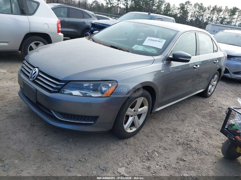 Volkswagen Passat 2014 — photo 2