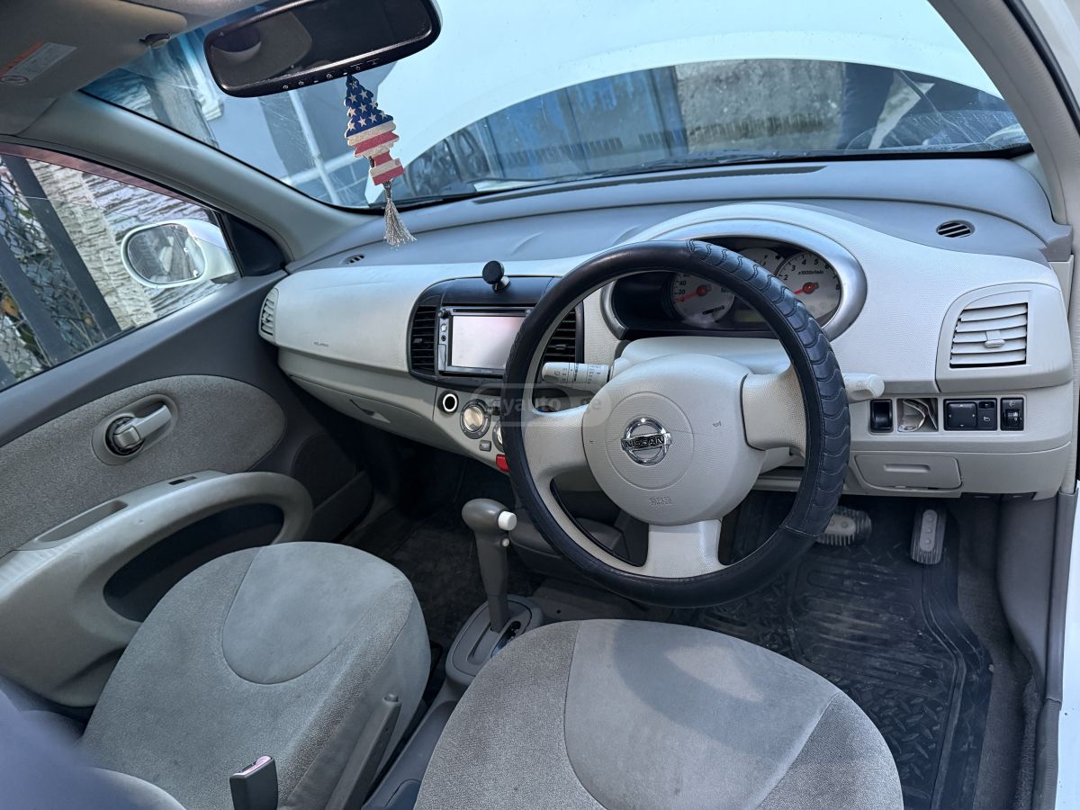 Nissan March 2003 — photo 2