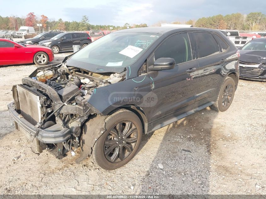 Ford Edge 2022 — photo 2