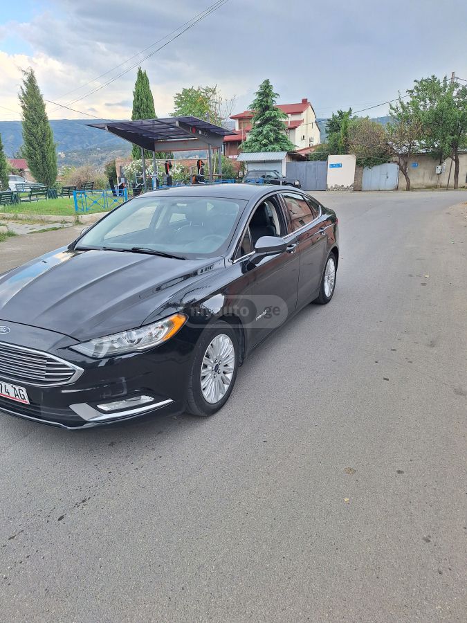 Ford Fusion 2017 — photo 2