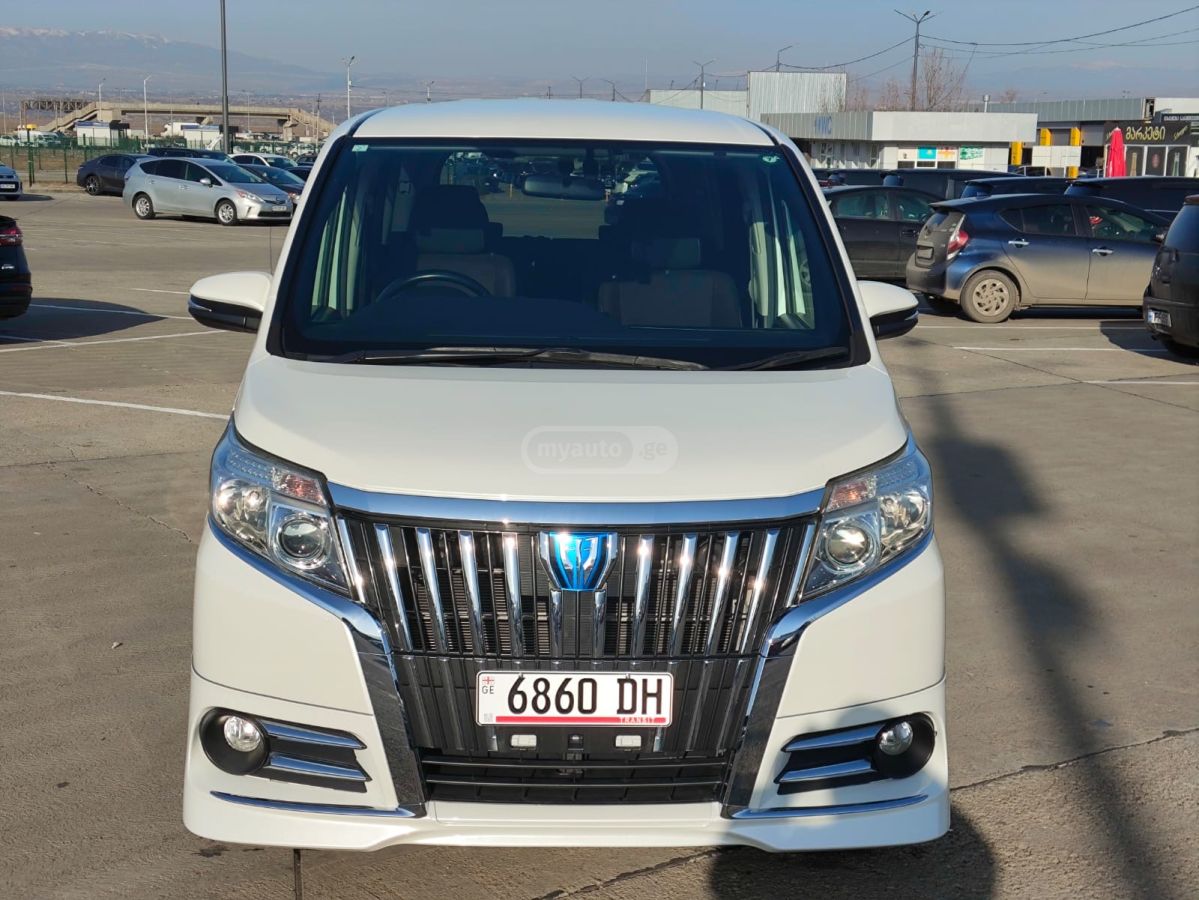 Toyota Esquire 2016 — photo 2