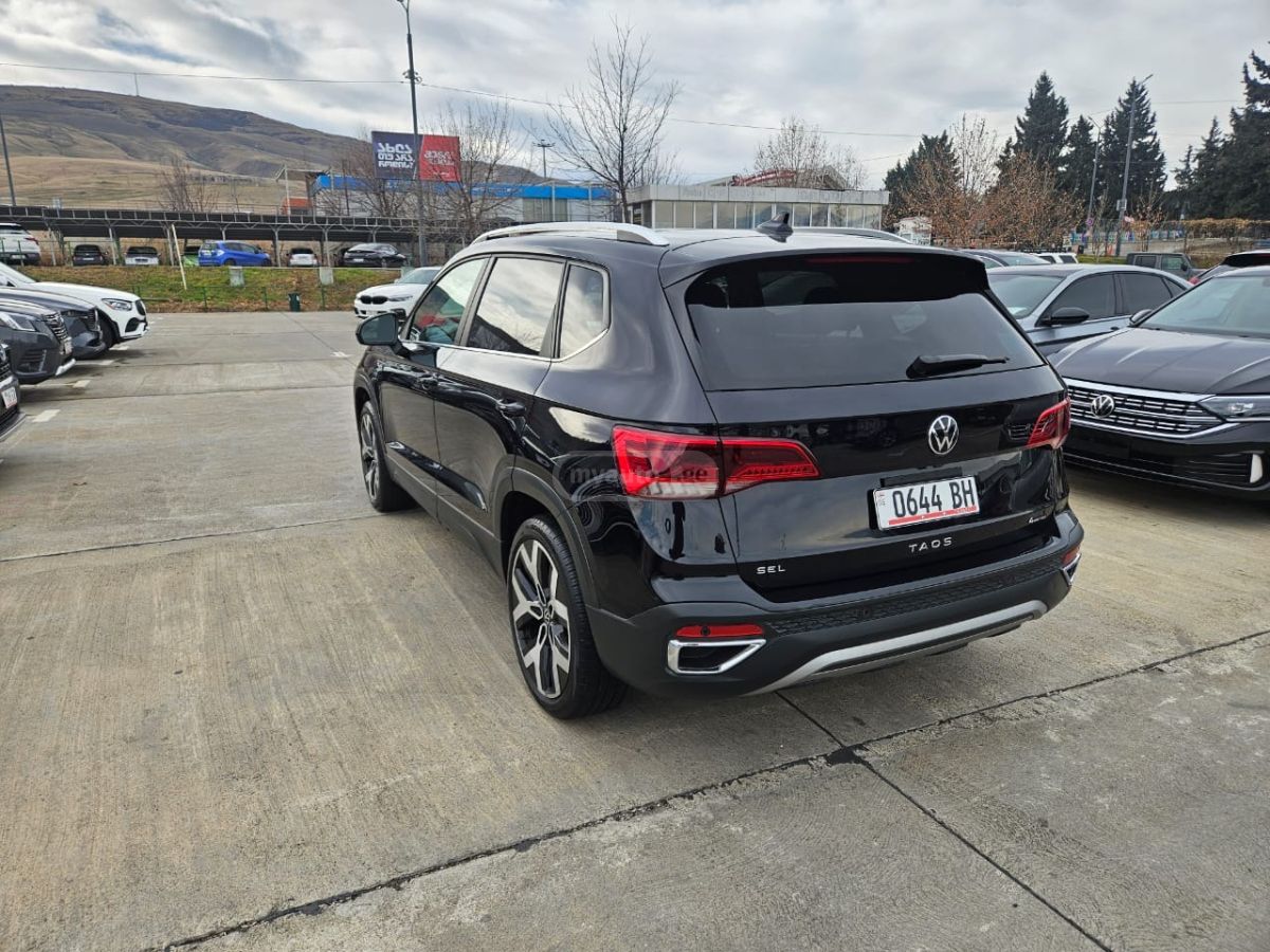 Volkswagen Taos 2022 — photo 2