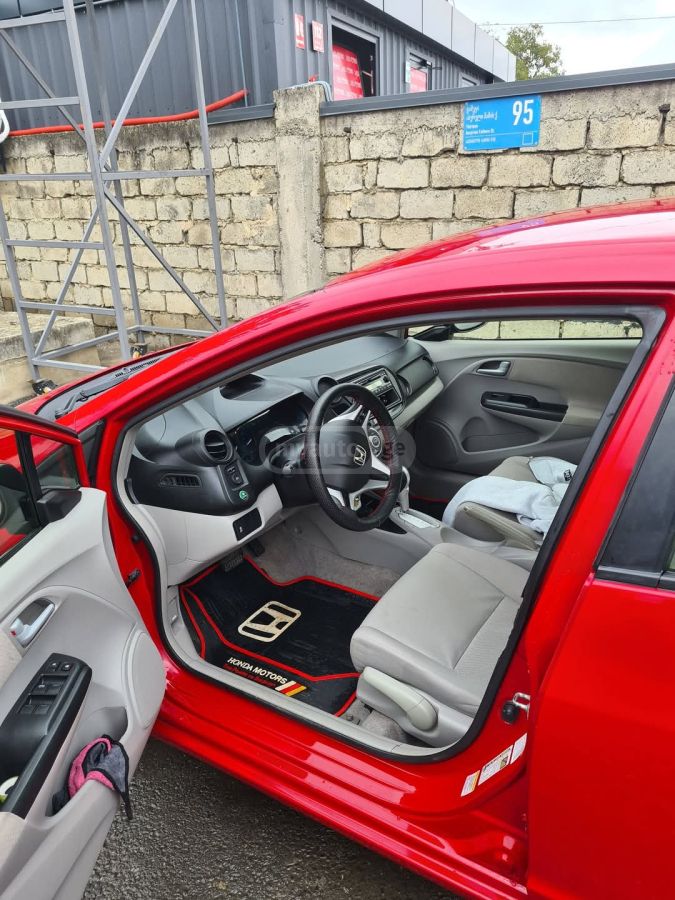 Honda Insight 2012 — photo 2
