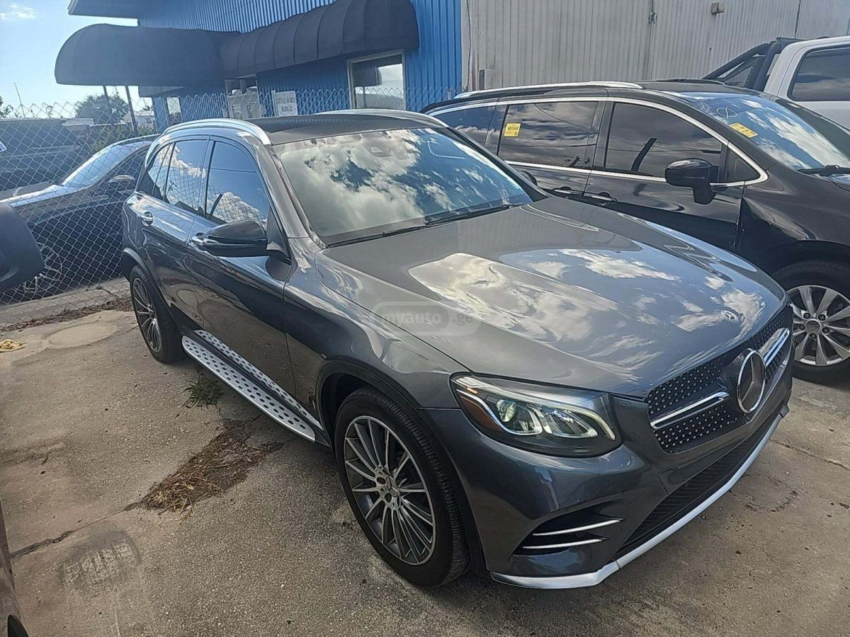 Mercedes-Benz GLC 43 AMG 2018 — photo 2
