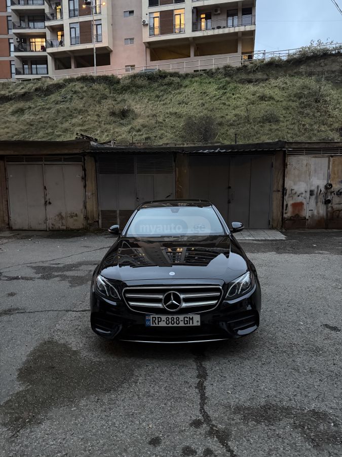 Mercedes-Benz E 300