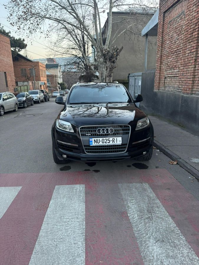 Audi Q7 2008 — photo 2