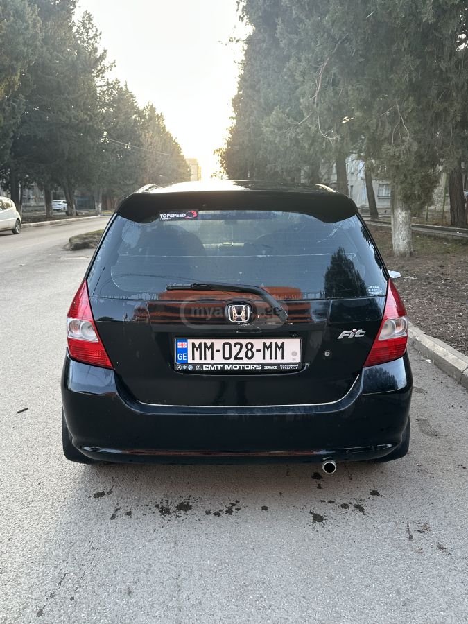 Honda Fit 2002 — photo 2
